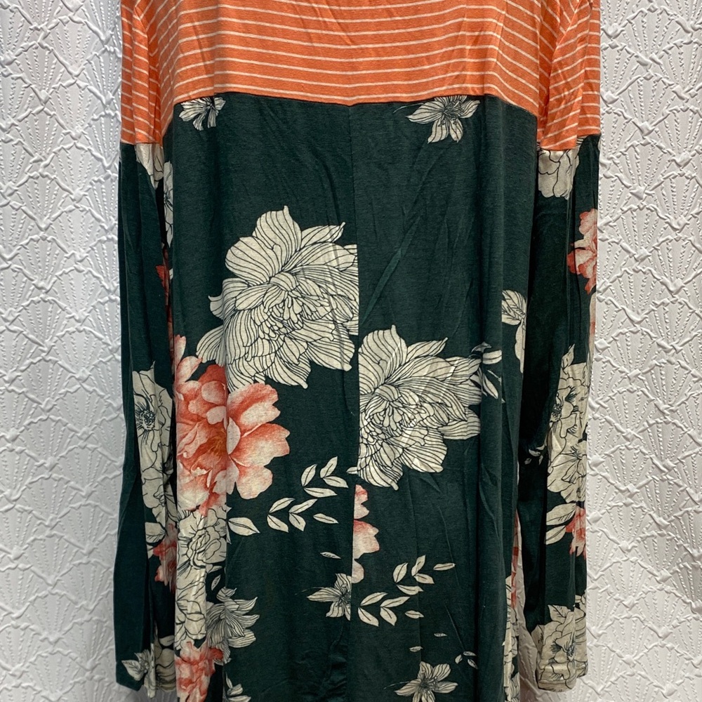 ODDY size 3X Floral and Striped coral and green oversized asymmetrical stretch - Picture 11 of 13